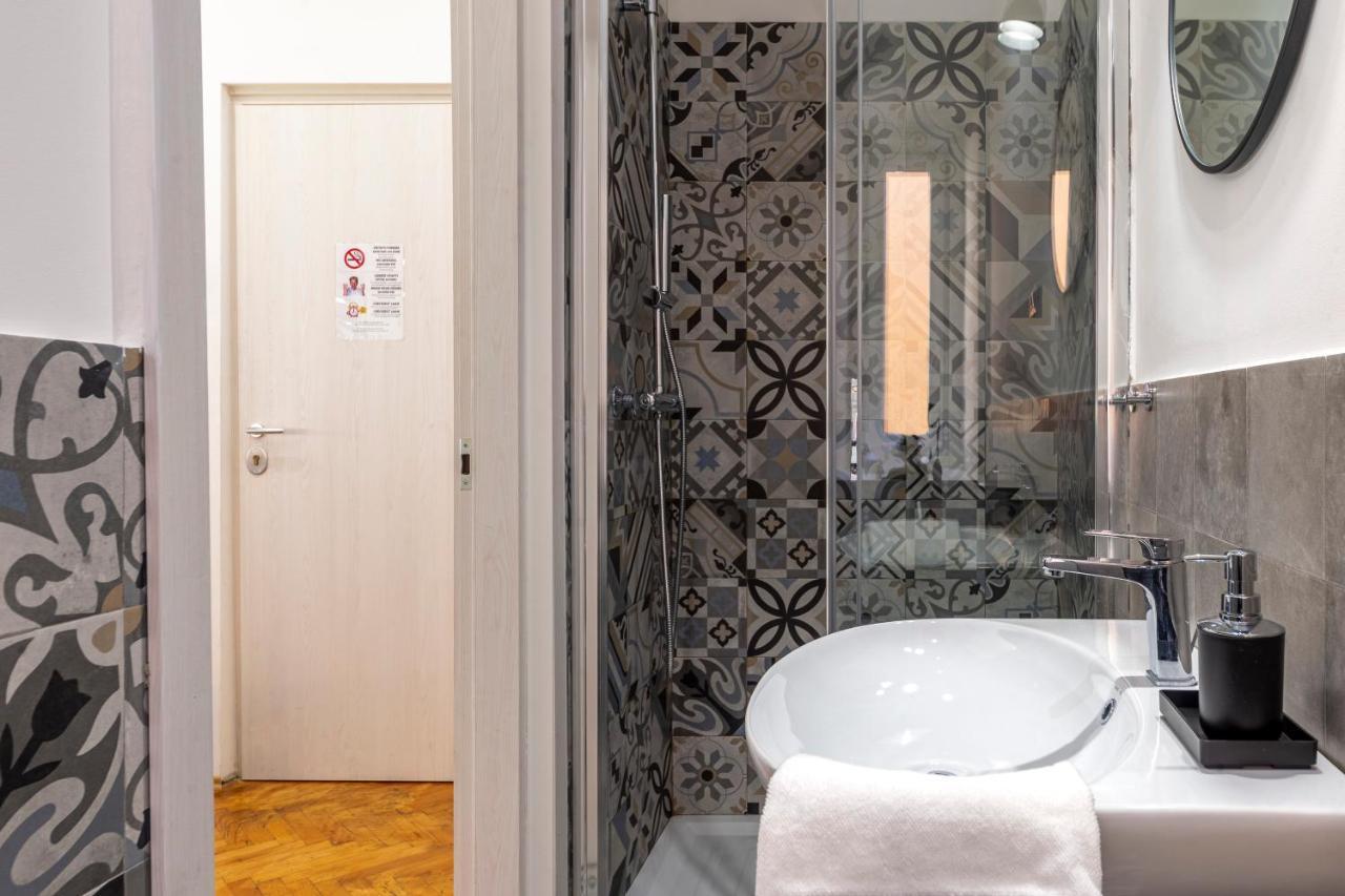 Lovely Guest-Room With Private Bathroom Trieste Exteriör bild